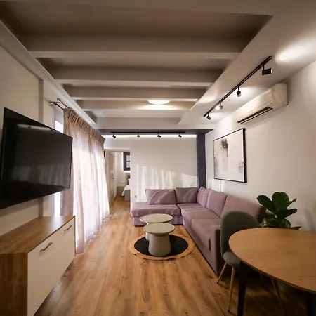 Daire Varousi View *